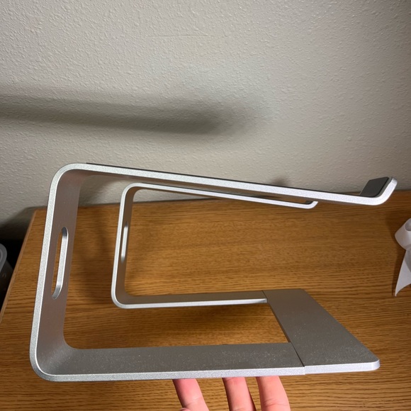 Computer Stand - Picture 2 of 4